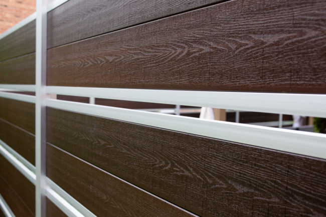 Modern Composite Horizontal Semi Privacy Fence with Aluminum Posts and Rails